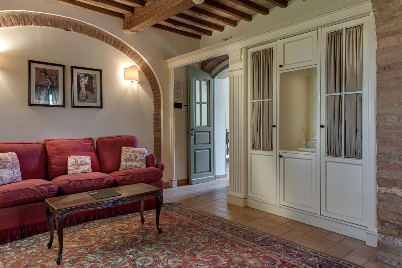 Villa Il Castagno Wine & Resort シエーナ エクステリア 写真