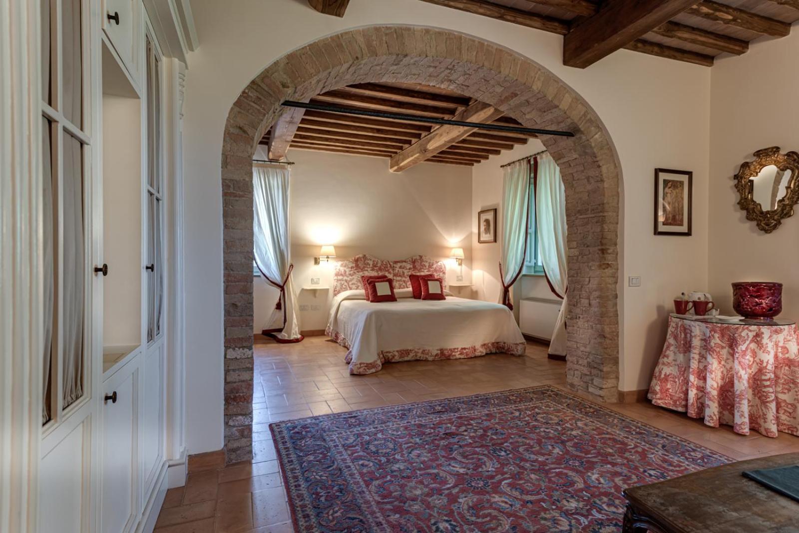 Villa Il Castagno Wine & Resort シエーナ エクステリア 写真