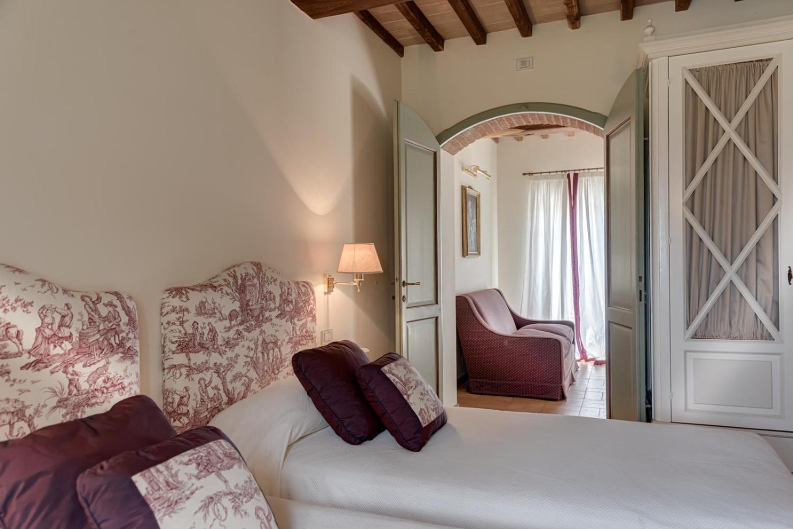 Villa Il Castagno Wine & Resort シエーナ エクステリア 写真