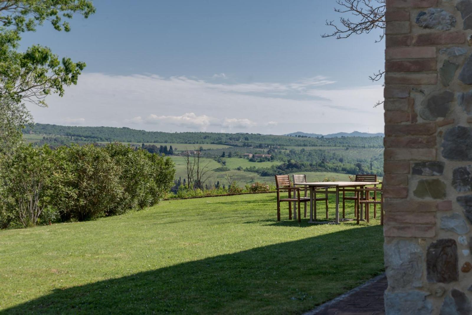 Villa Il Castagno Wine & Resort シエーナ エクステリア 写真
