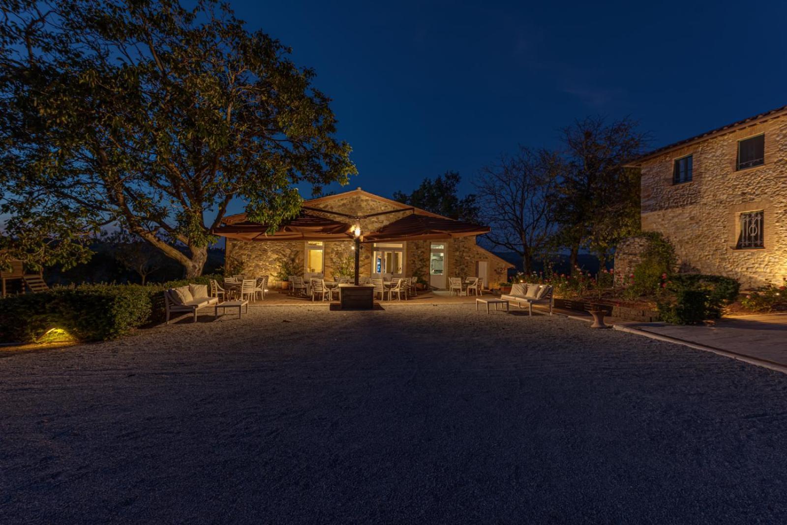 Villa Il Castagno Wine & Resort シエーナ エクステリア 写真