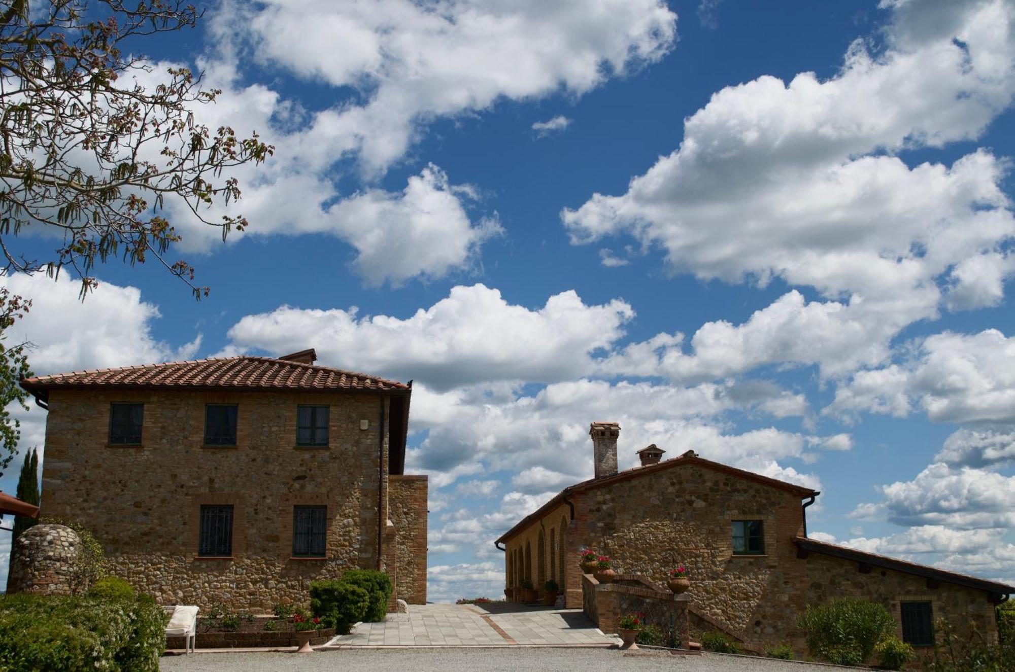 Villa Il Castagno Wine & Resort シエーナ エクステリア 写真